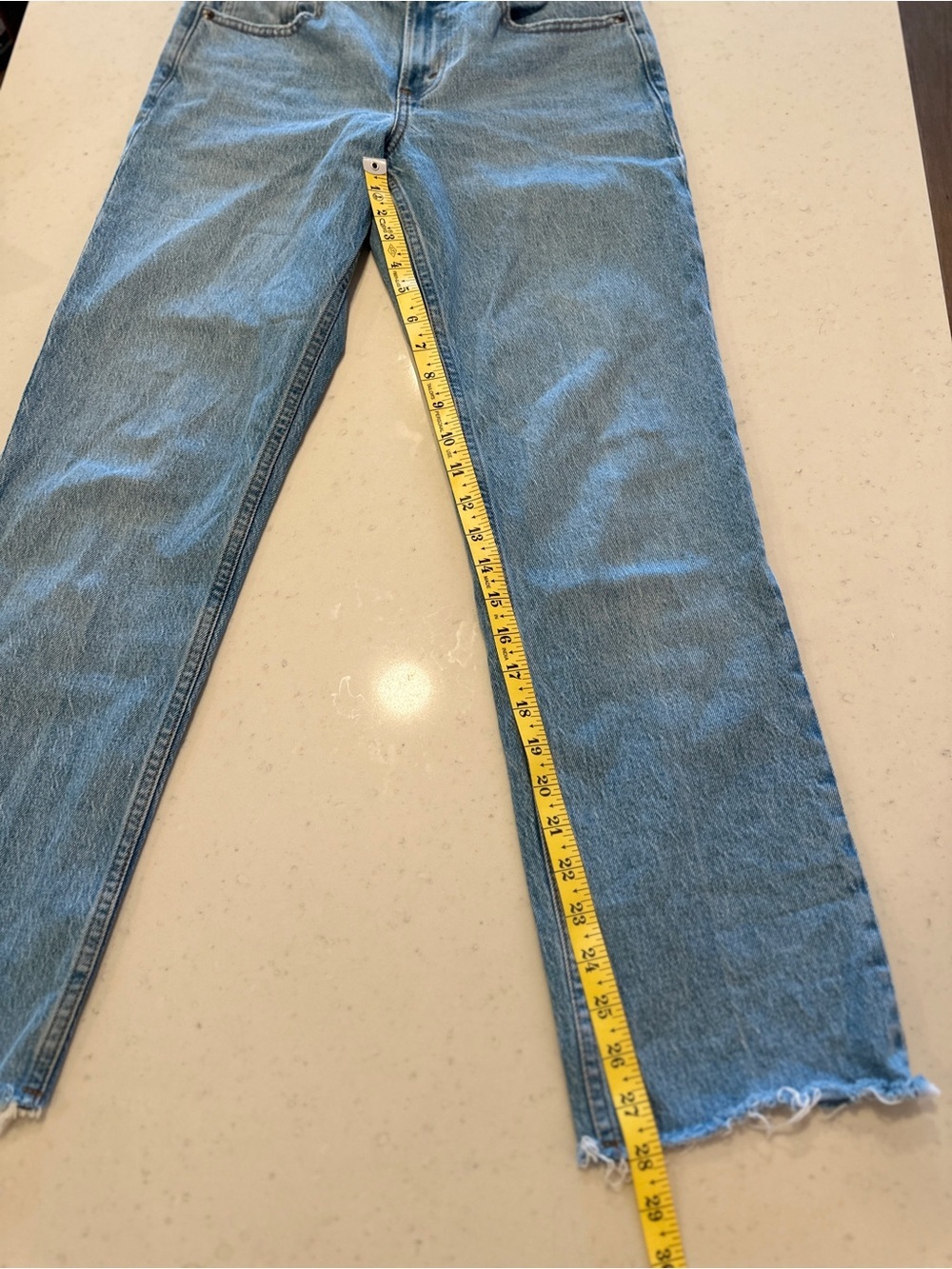 NWOT Abercrombie 90s Relaxed Fit Straight Leg Jeans Size 26 Denim High Rise - Picture 4 of 5